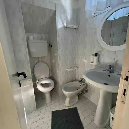 Zona Marano - Trilocale A 100 Mt Dal Mare * Riccione